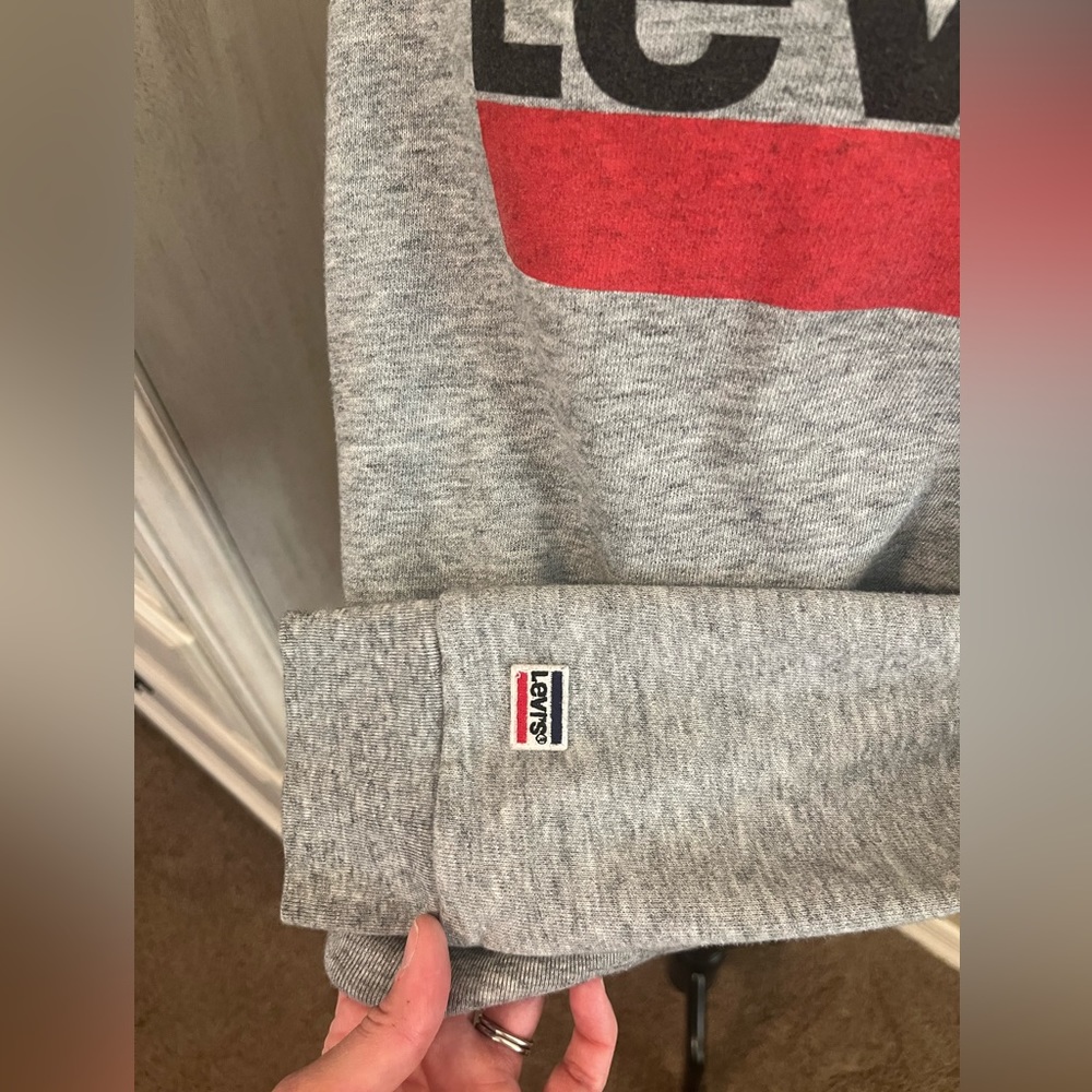 LEVI’s pullover hoodie - Picture 5 of 8